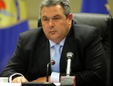 «Στάσου μύγδαλα» η επική απάντηση πρώην στελέχους των ΑΝΕΛ σε Π.Καμμένο (φωτό)